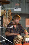 PETE TABLA 2 WOW.JPG (50904 bytes)